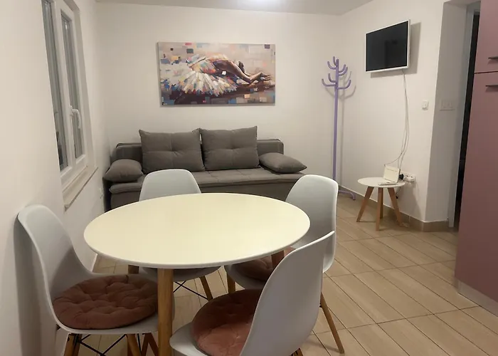 L&a Биоград-на-Мору