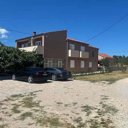 L&a Apartament Biograd Na Moru